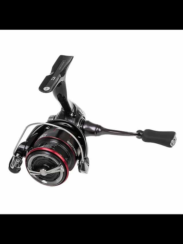 Катушка безынерционная 23 FUEGO LT2500 (10006-001) DAIWA