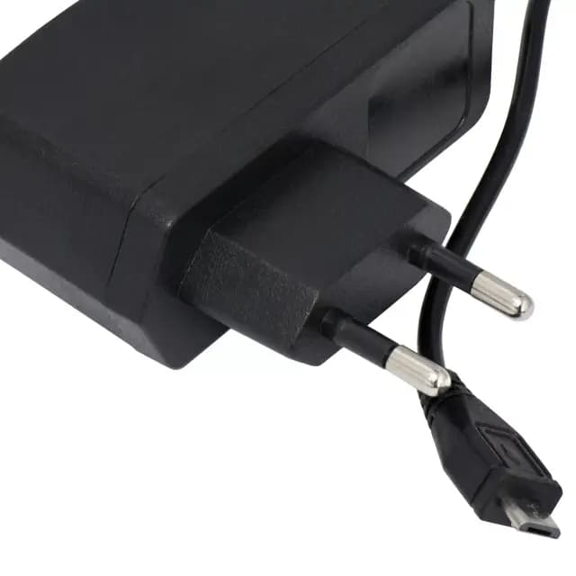 Фонарь налобный светодиодный, 2 аккумулятора+зарядное устройство Micro USB
