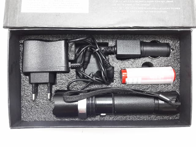 Фонарь ручной Multifunctional SWAT Flashlight